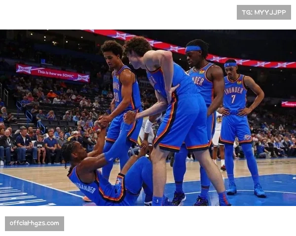 专栏观点:过度协防是毒药?数据揭示部分球队因过度包夹低位导致外线漏三分问题严重 专栏观点:过度协防是毒药?数据揭示部分球队因过度包夹低位导致外线漏三分问题严重